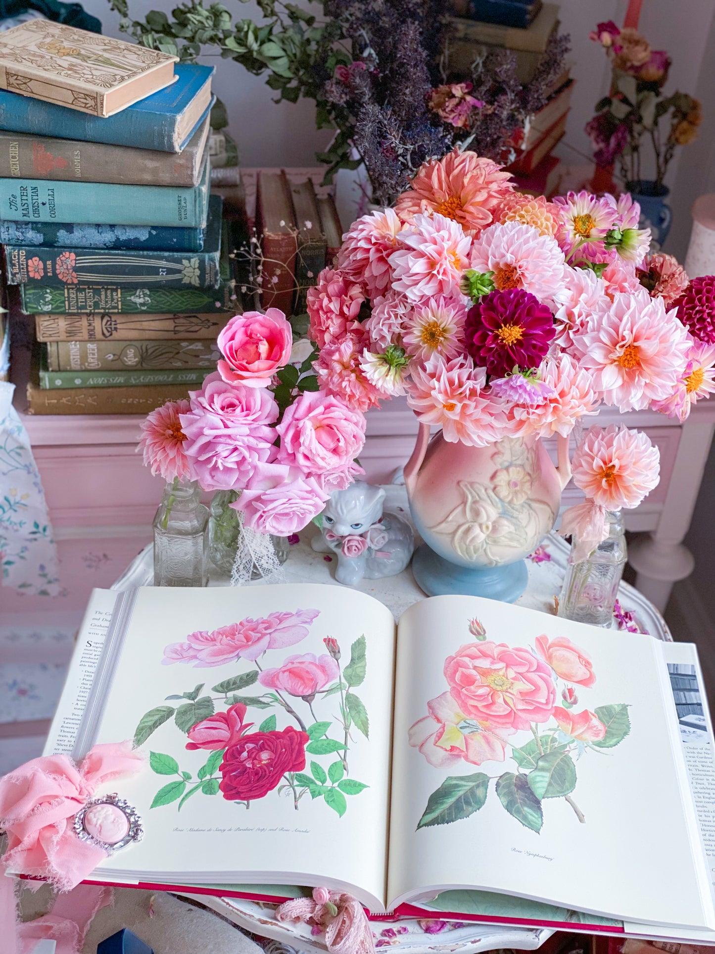 Complete Flower Paintings and Drawings of Graham Stuart Thomas