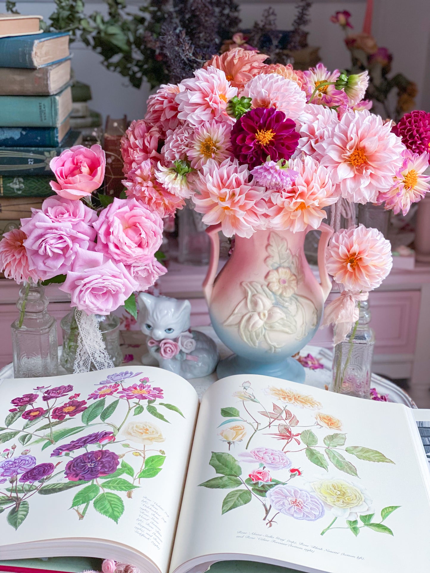 Complete Flower Paintings and Drawings of Graham Stuart Thomas