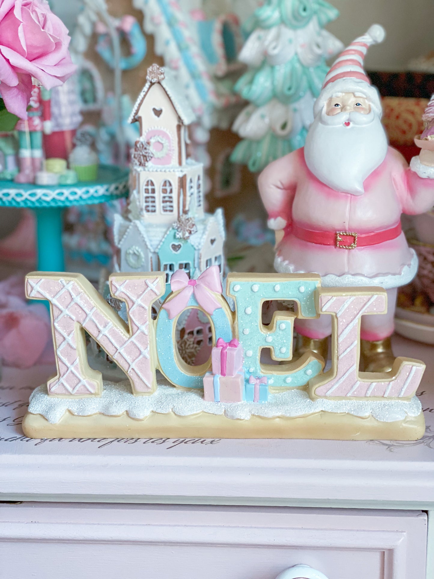 Bespoke Noel Gingerbread Sign w/ pink bow & packages