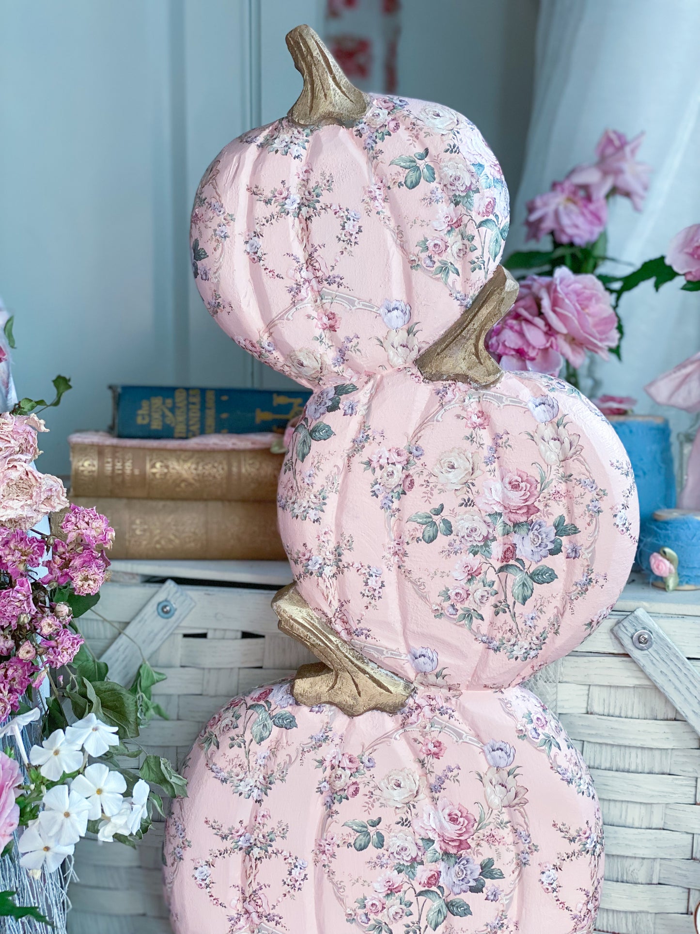 Bespoke Shabby Chic 3 Pumpkin Stack