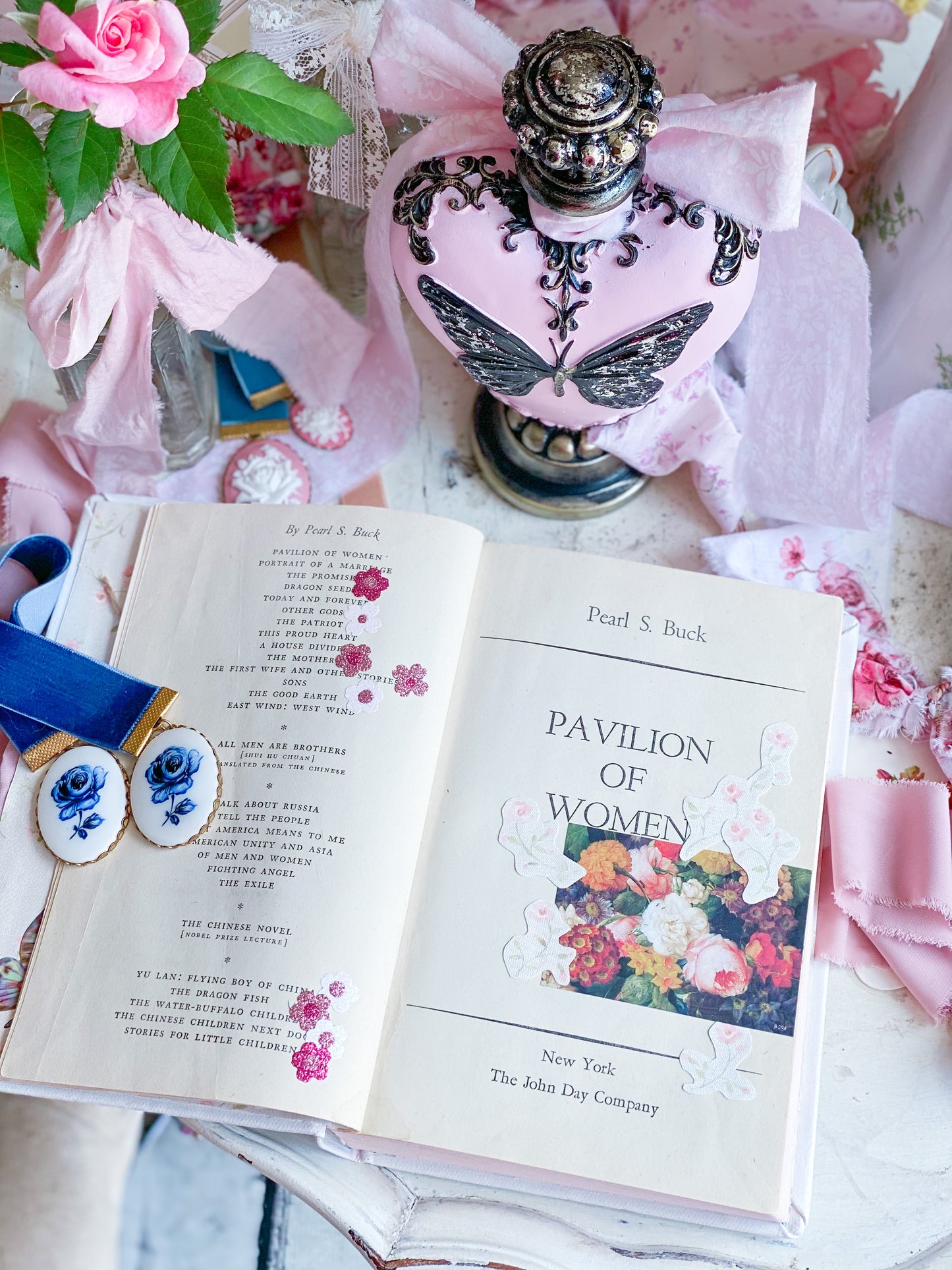 Libro de hechizos de amor pintado a mano a medida