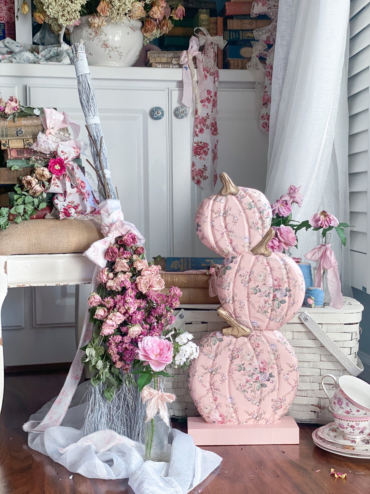 Bespoke Shabby Chic 3 Pumpkin Stack