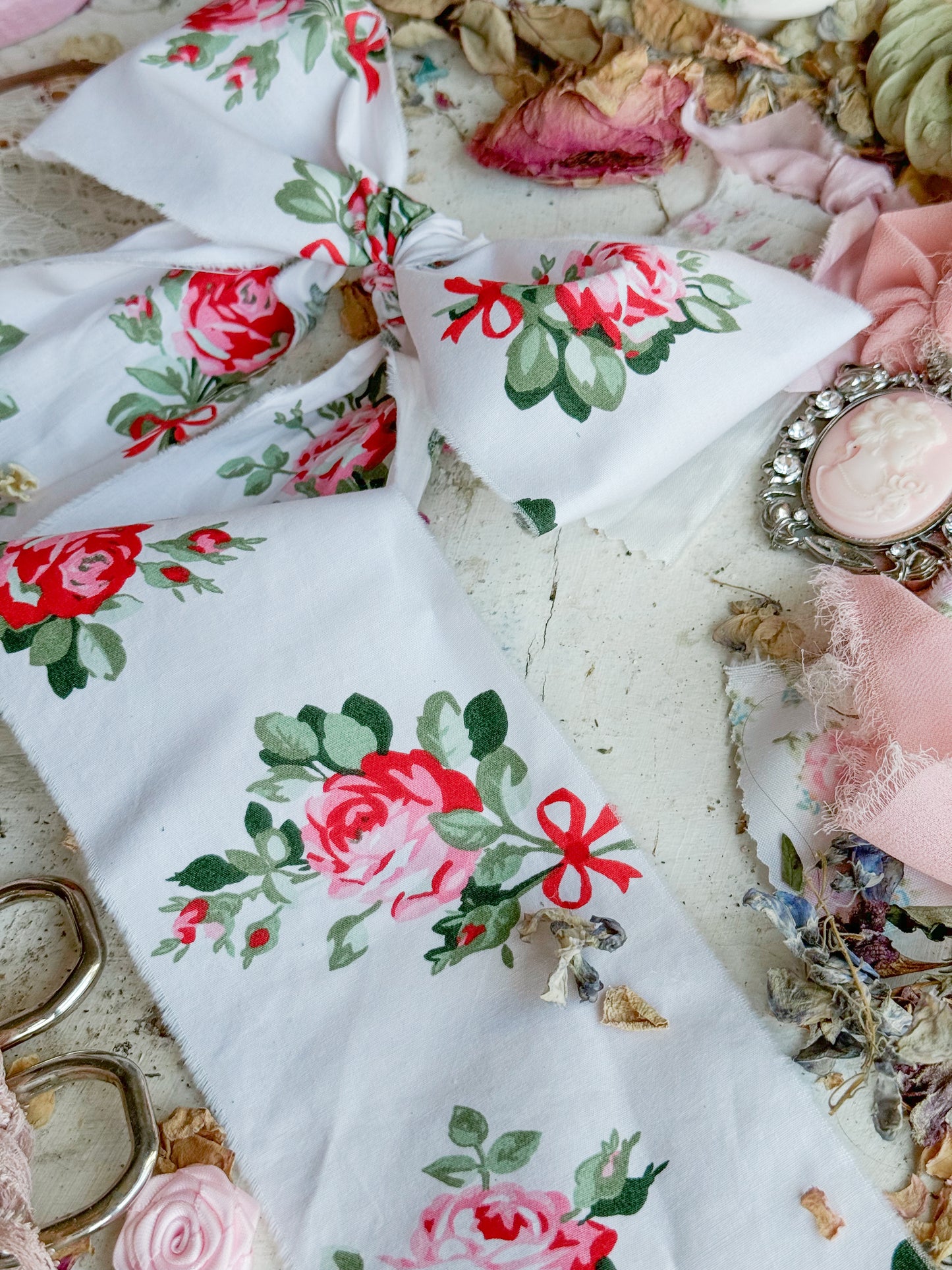 Valentine’s Day Pastel Pink & White Vintage Rose Bow Bundle: Two Designs