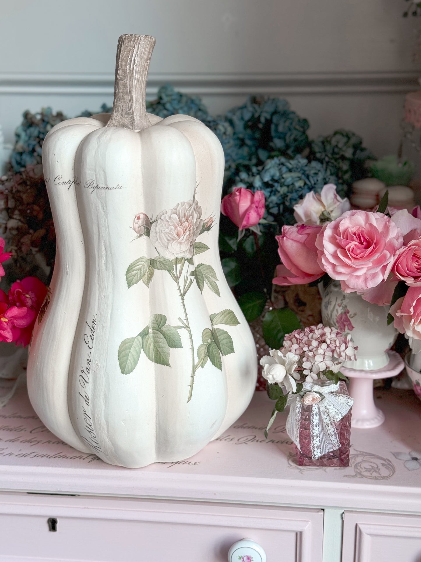 Bespoke Redoute Roses Pink and Cream Autumn Gourd Pumpkin