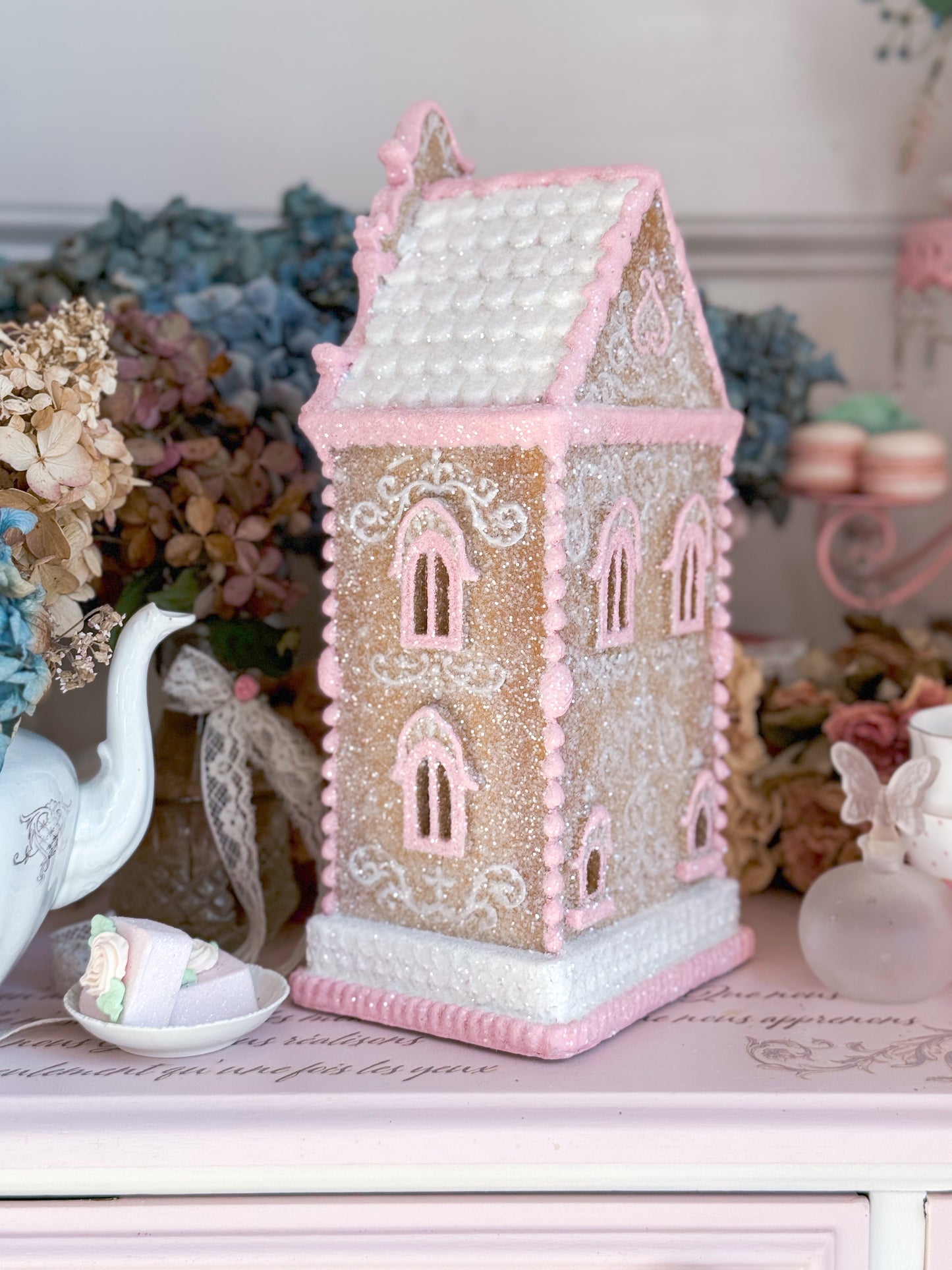 Bespoke Pink Icing Gingerbread House Bundle