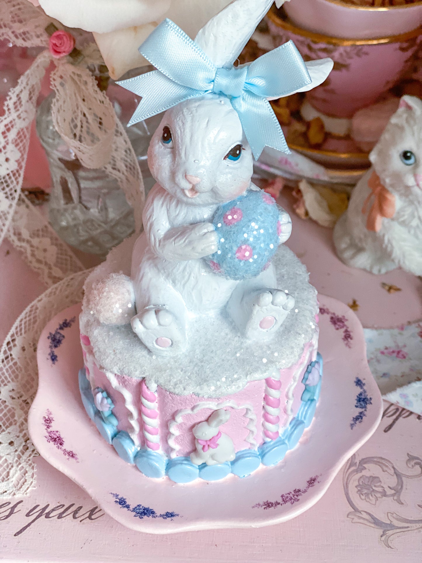 GLOW-UP COMMISSION: Bespoke Hand Painted Pastel Pink and Blue Easter Bunny on Cake