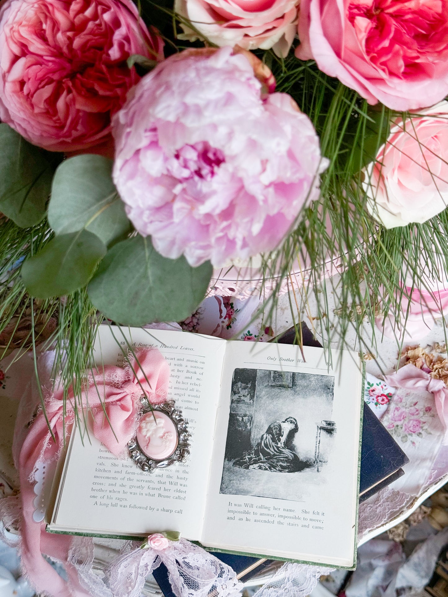 A Rose of A Hundred Leaves with Pink Rose Wreath Garland; First Edition