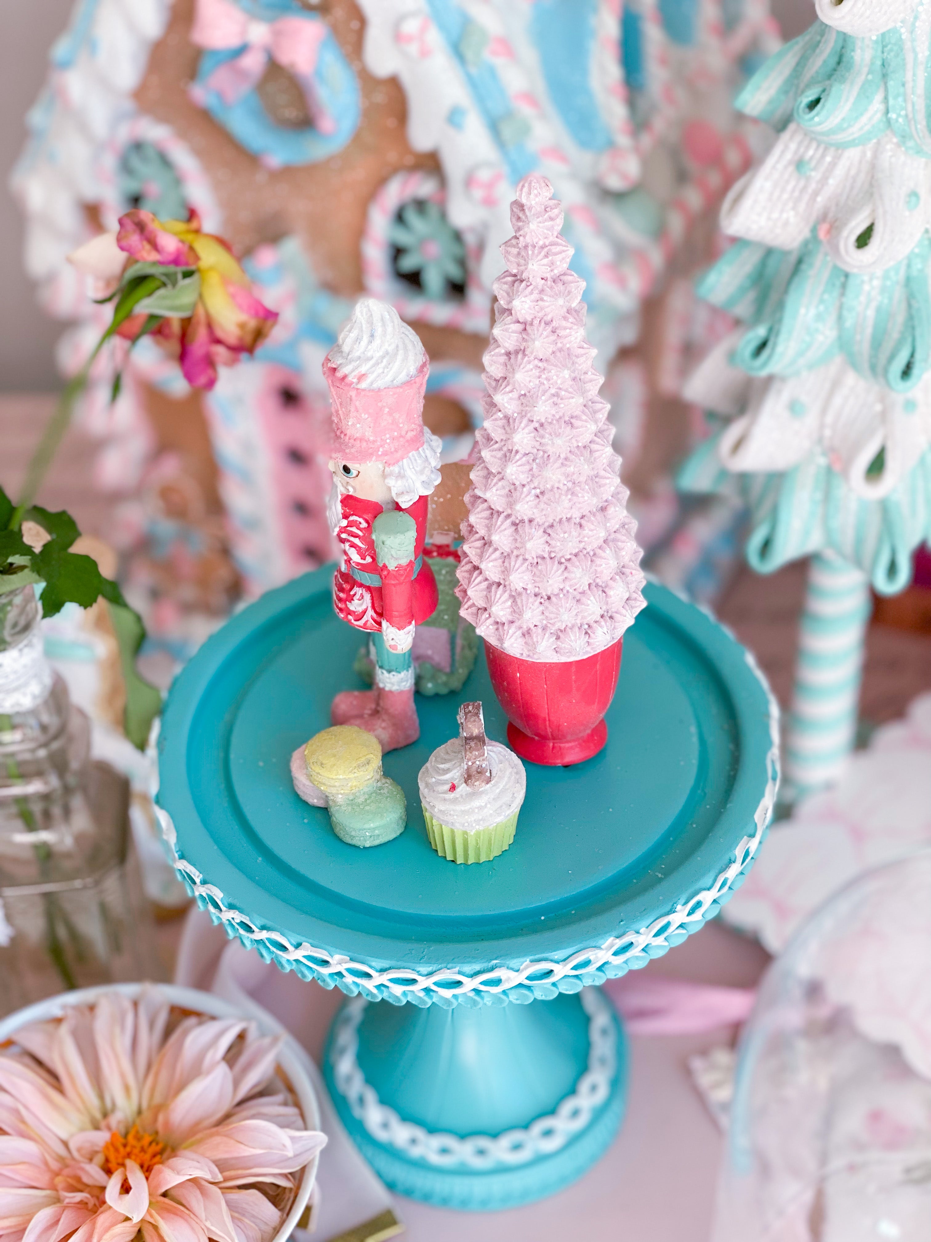 High quality Nutcracker Macaron Cloche Stand !