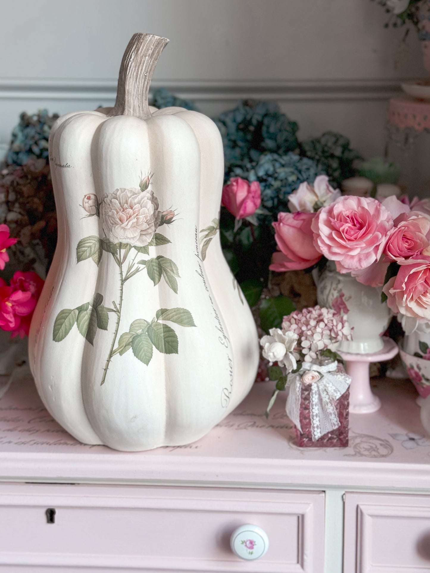 Bespoke Redoute Roses Pink and Cream Autumn Gourd Pumpkin