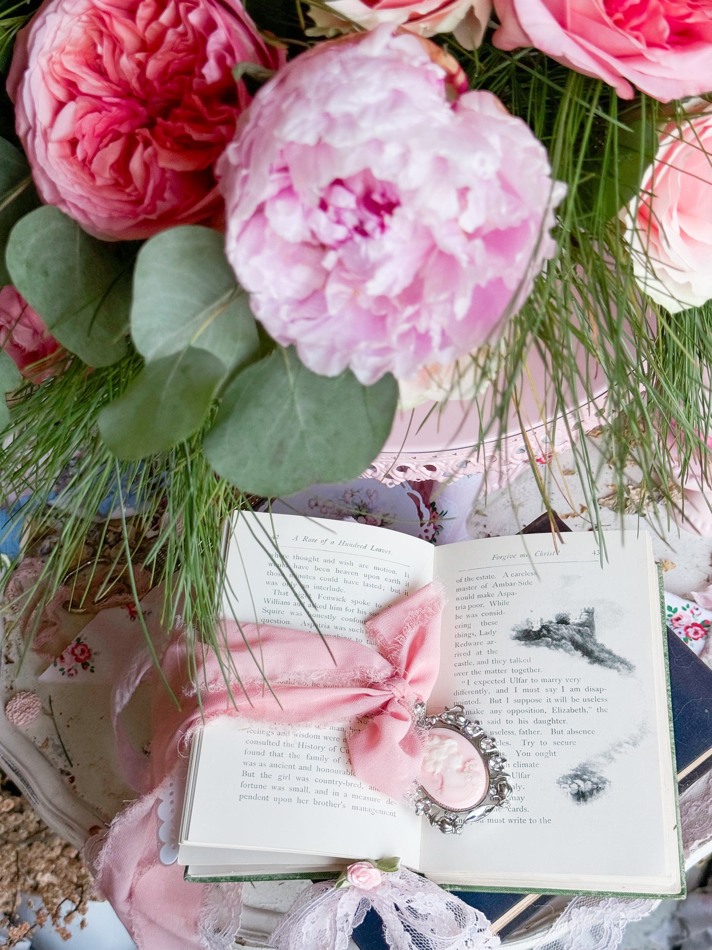 A Rose of A Hundred Leaves with Pink Rose Wreath Garland; First Edition