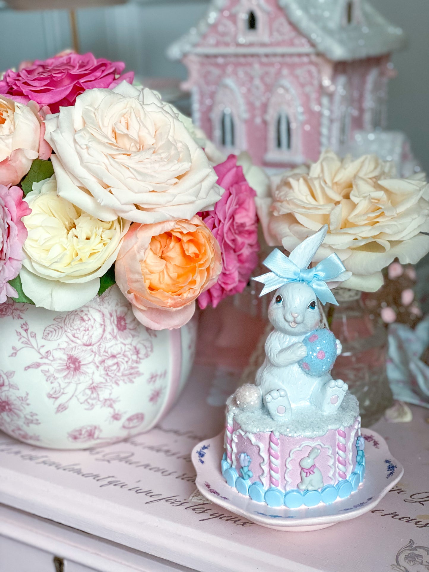 GLOW-UP COMMISSION: Bespoke Hand Painted Pastel Pink and Blue Easter Bunny on Cake