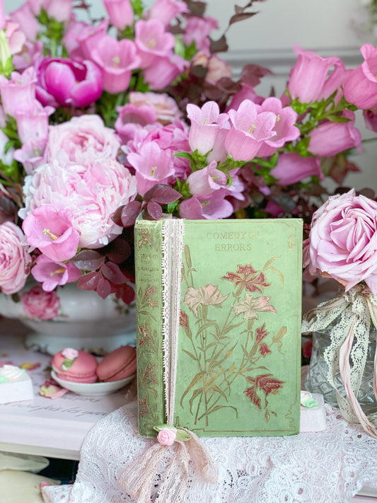 Shakespeare’s Comedy of Errors with Green Floral Cover