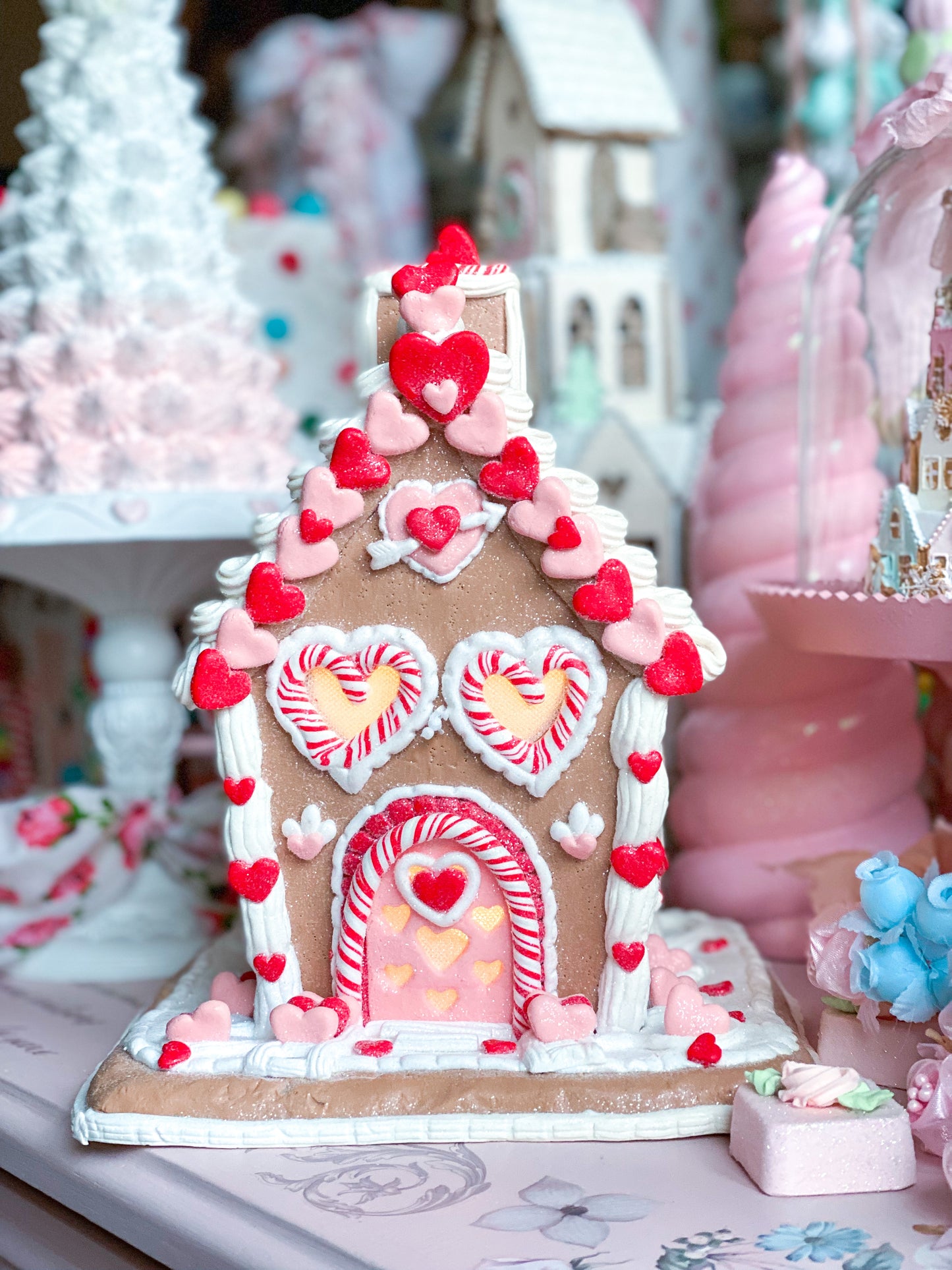 Casa de pan de jengibre de Claydough para el día de San Valentín