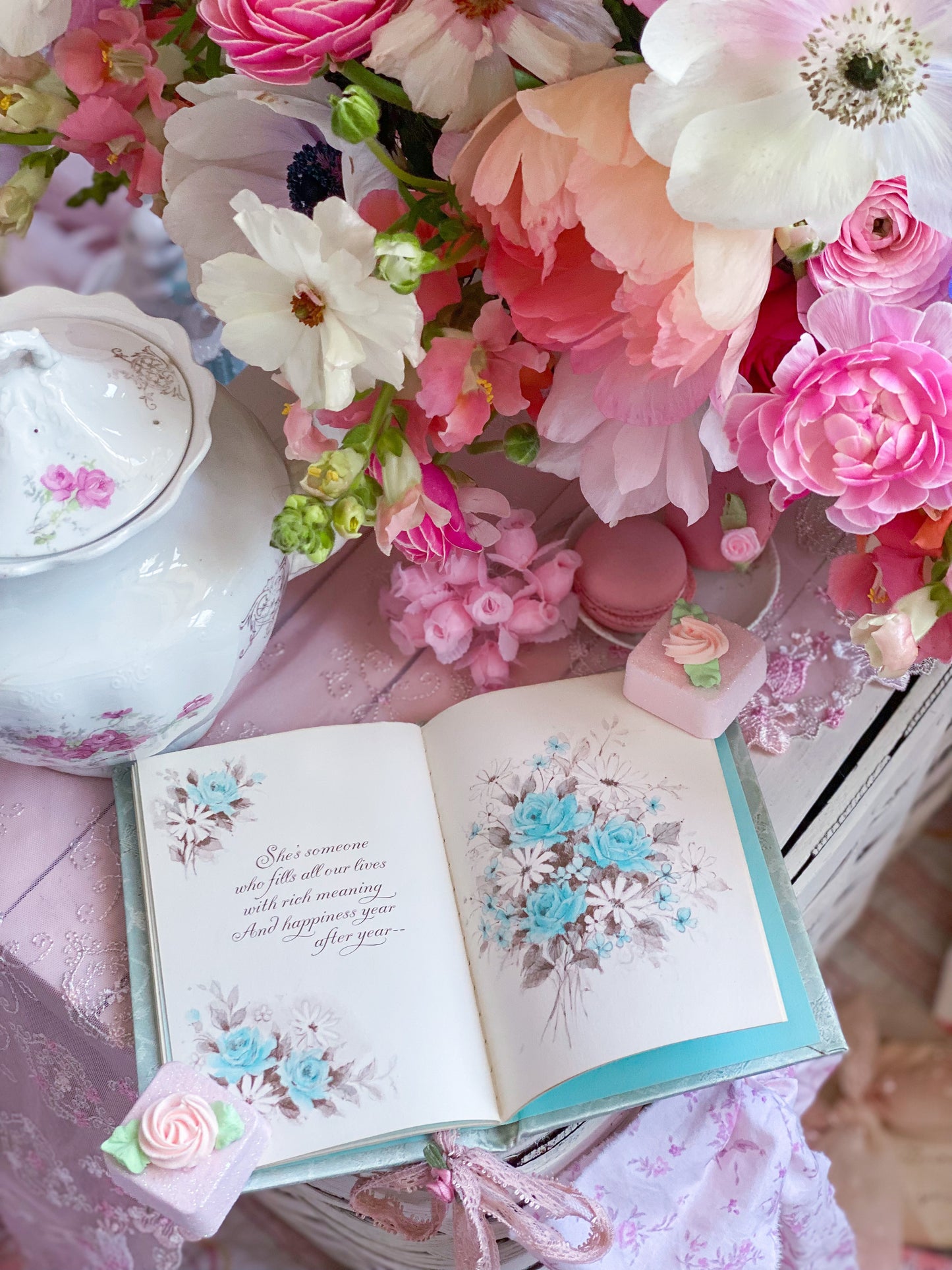 ¿Qué es una abuela? Libro de regalo floral azul