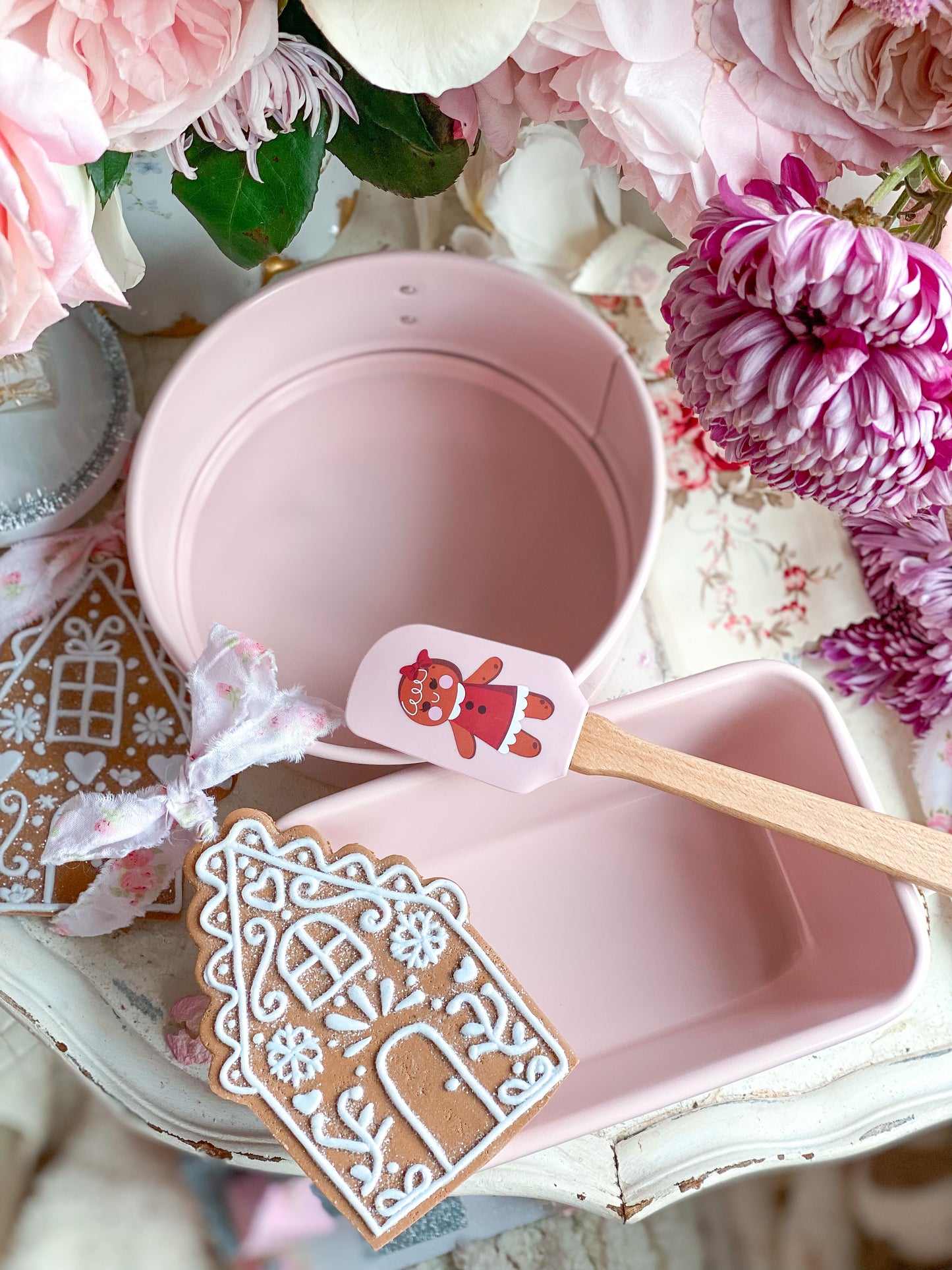 Mini Pink Baking Set with gingerbread girl spatula